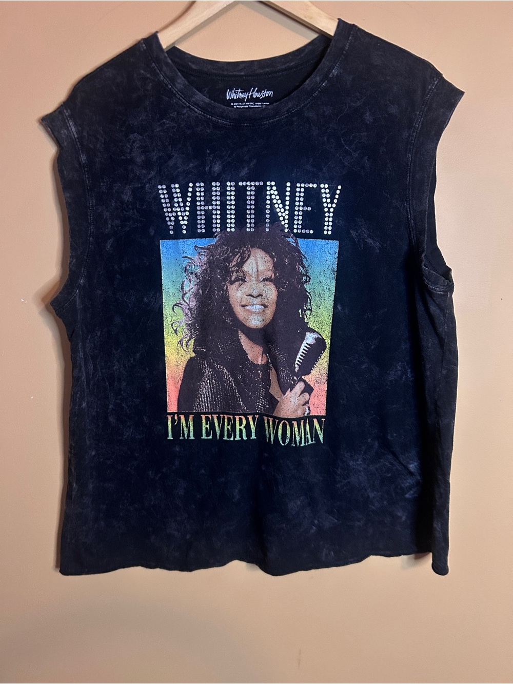 Whitney Graphic Muscle Tee in Black - I'm Every Woman acid washed xl - Picture 2 of 8